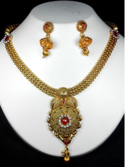 Exclusive Polki Set
